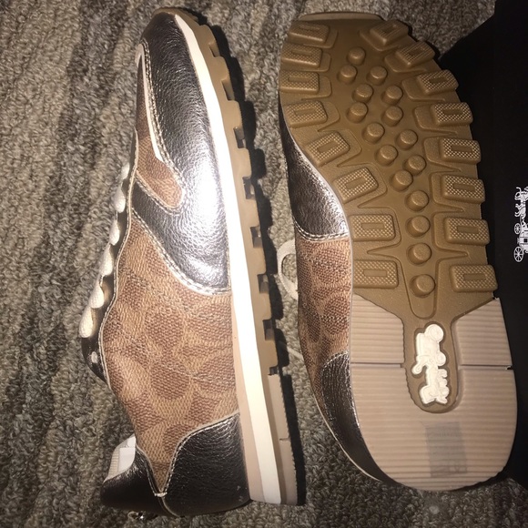 (SOLD) Coach sneakers - Picture 5 of 5